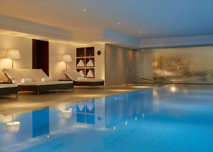 Majestic Hotel Spa - Champs Elysees Parijs